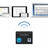 IK Multimedia iRig Blue Turn můžete díky bluetooth spojit s širokou škálou zařízení